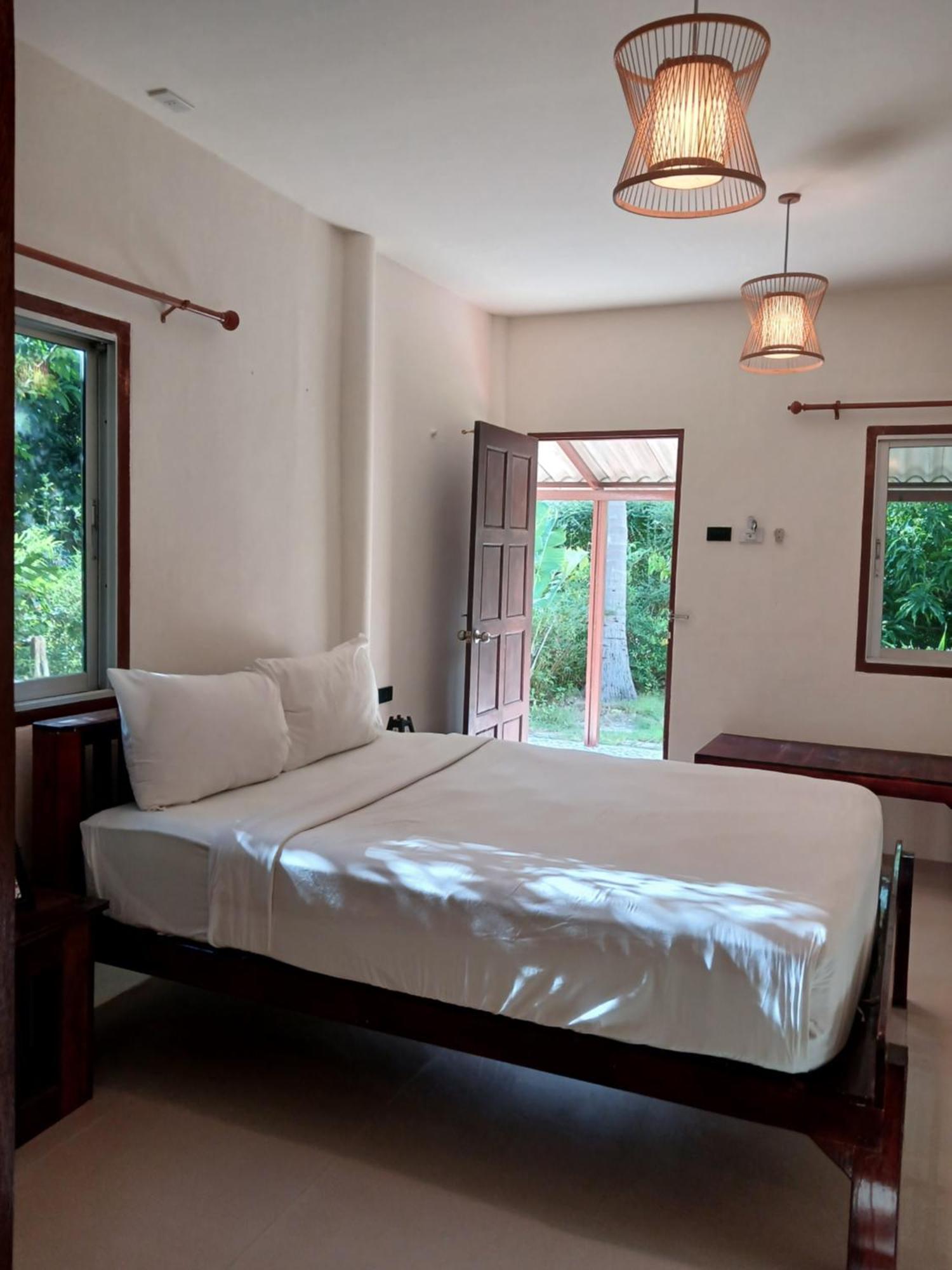 The Blue Gecko Hotel Ko Lanta Buitenkant foto